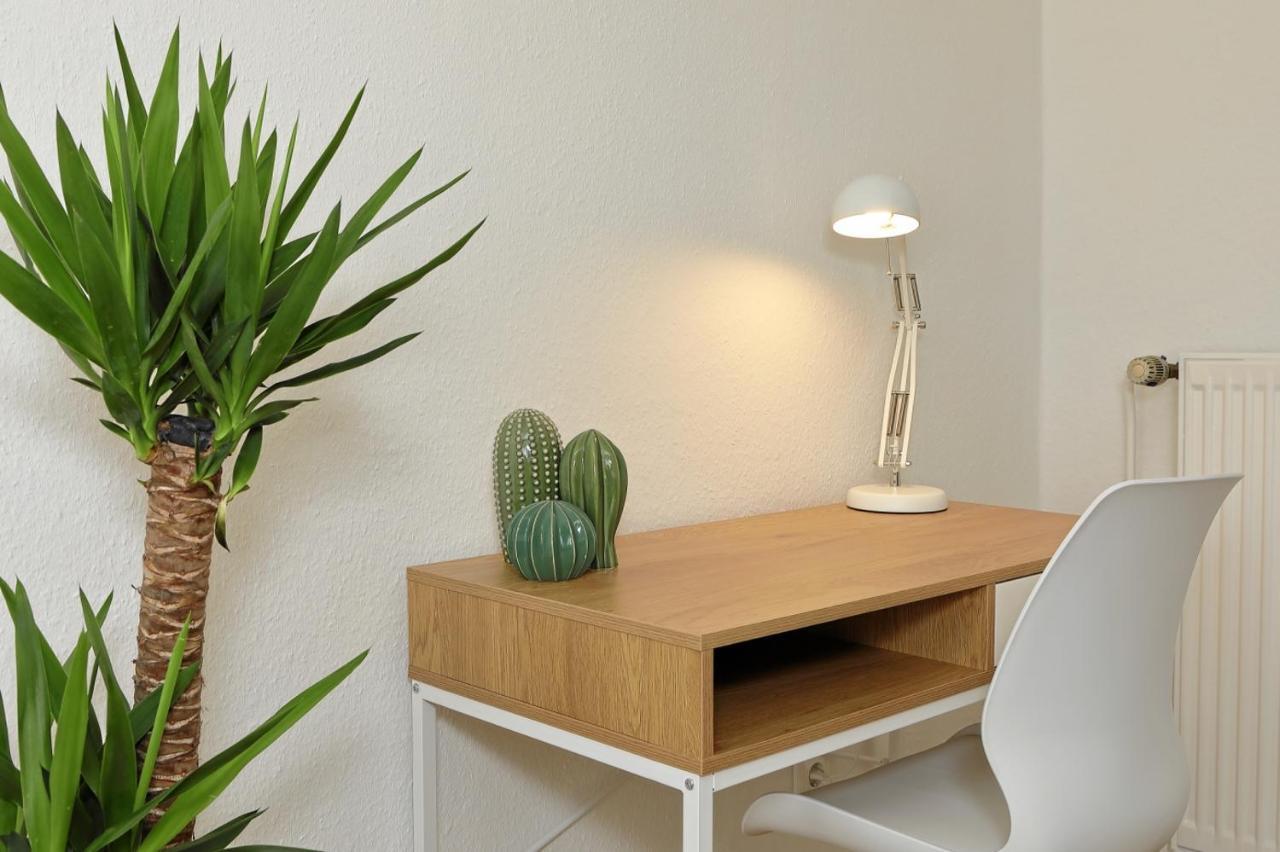 *City, Naehe Hbf, Kingsizebetten, Fitnessecke* Duisburgo Esterno foto
